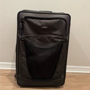 Briggs & Riley Transcend 27” Wheeled Rolling SUITCASE expand Forest Green Black